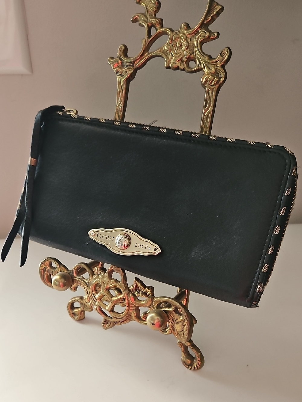 ELLIOTT LUCCA BLACK PEBBLED LEATHER W/GOLD DETAIL